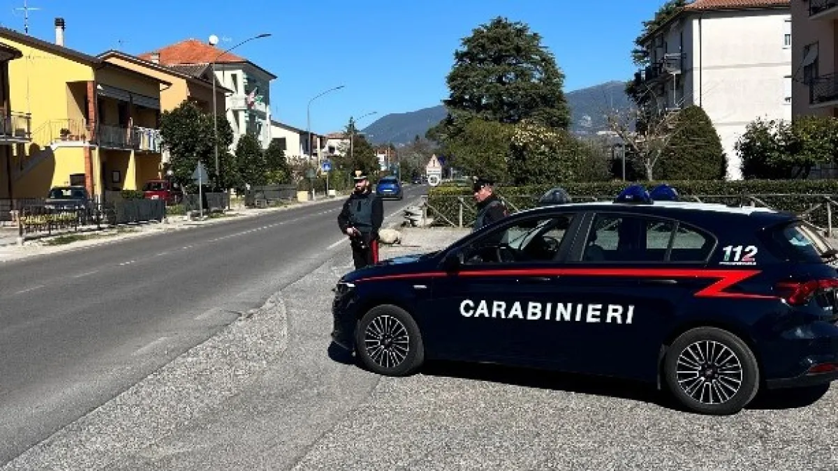 Narni, furti e carte di credito svuotate nei negozi del centro e allo Scalo: tre denunce dei Carabinieri