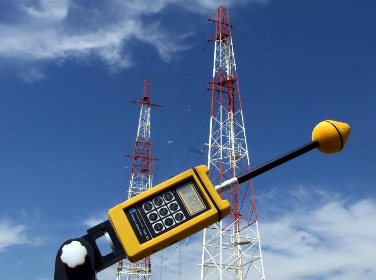 Perugia, nasce il progetto per una rete regionale sui campi elettromagnetici: focus su monitoraggio continuo e innovazione IoT