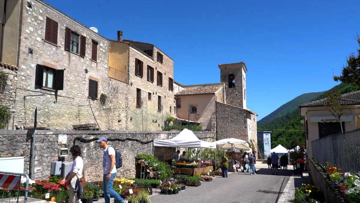 Sant'Anatolia di Narco, al via la XIX edizione di "Primavera in Valnerina": mostra mercato di florovivaismo, arte e tradizioni nel centro storico