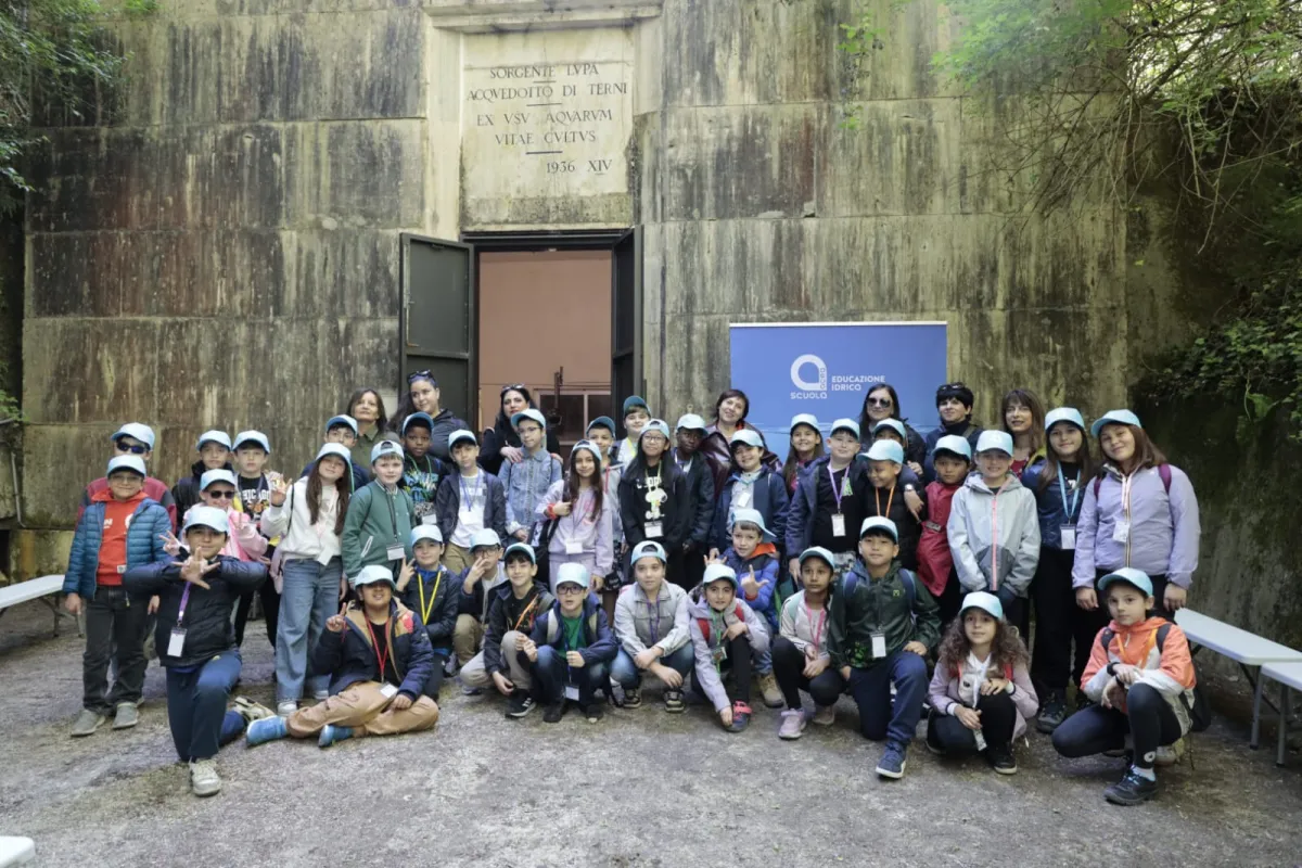 Umbria, alla Sorgente della Lupa l’acqua diventa lezione di futuro: studenti protagonisti del progetto Acea Scuola