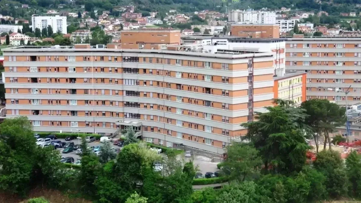 Terni, al Santa Maria delicato intervento su un paziente con il cuore a destra