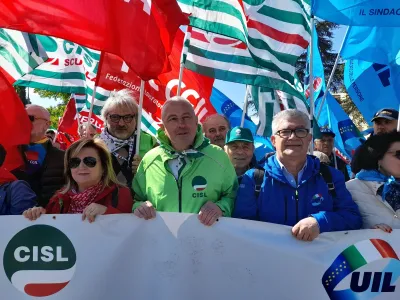 Primo maggio in Umbria, la manifestazione regionale a Umbertide. Cgil, Cisl e Uil in piazza chiedono lavoro dignitoso