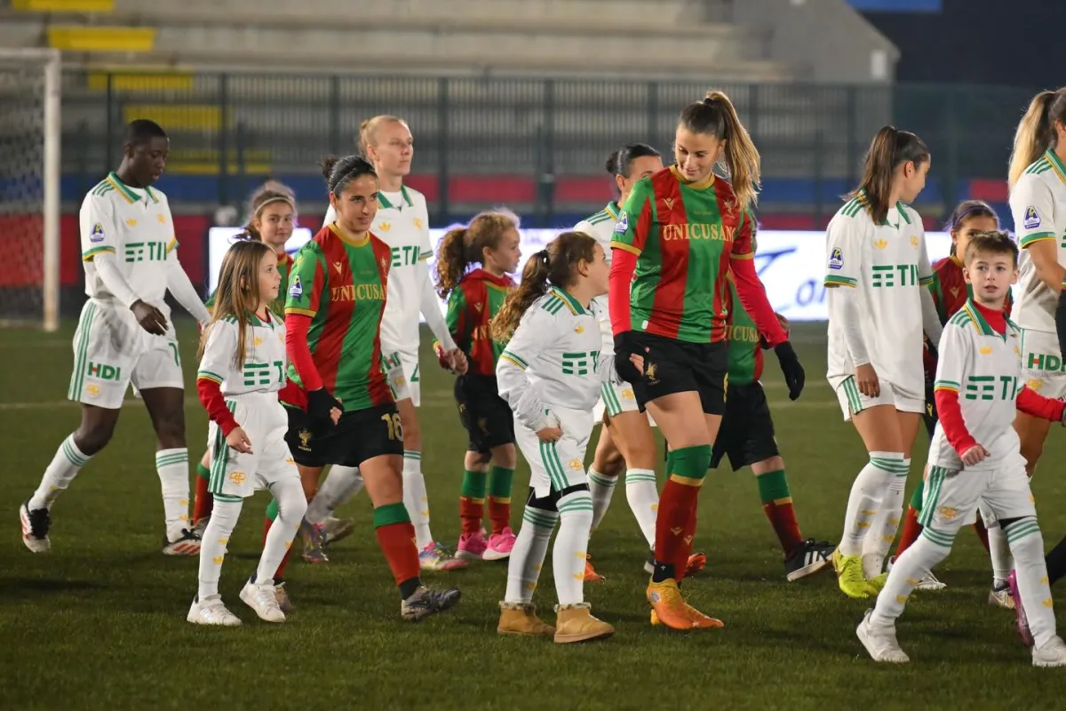 Roma-Ternana Women, le formazioni ufficiali: Lazaro e Pirone tandem d'attacco per le Fere; giallorosse con il tridente 