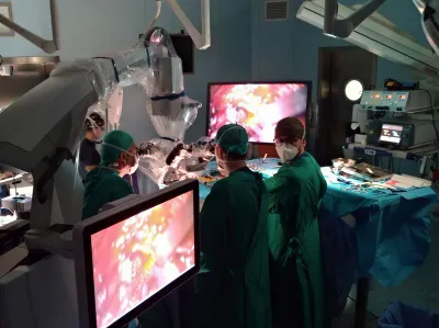 A Terni l’intervento robotico multidisciplinare dopo tumore e radioterapia che ridefinisce i limiti della chirurgia