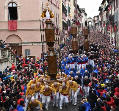  Gubbio, l’ultimo atto: la città del 2050 tra silenzio, anziani e fine di un’epoca