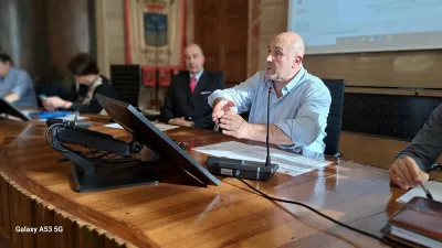 Sanità Umbria, scontro su Usl unica e nuovo ospedale di Terni. Bandecchi attacca, opposizioni: “Giunta in fuga dall’Aula”