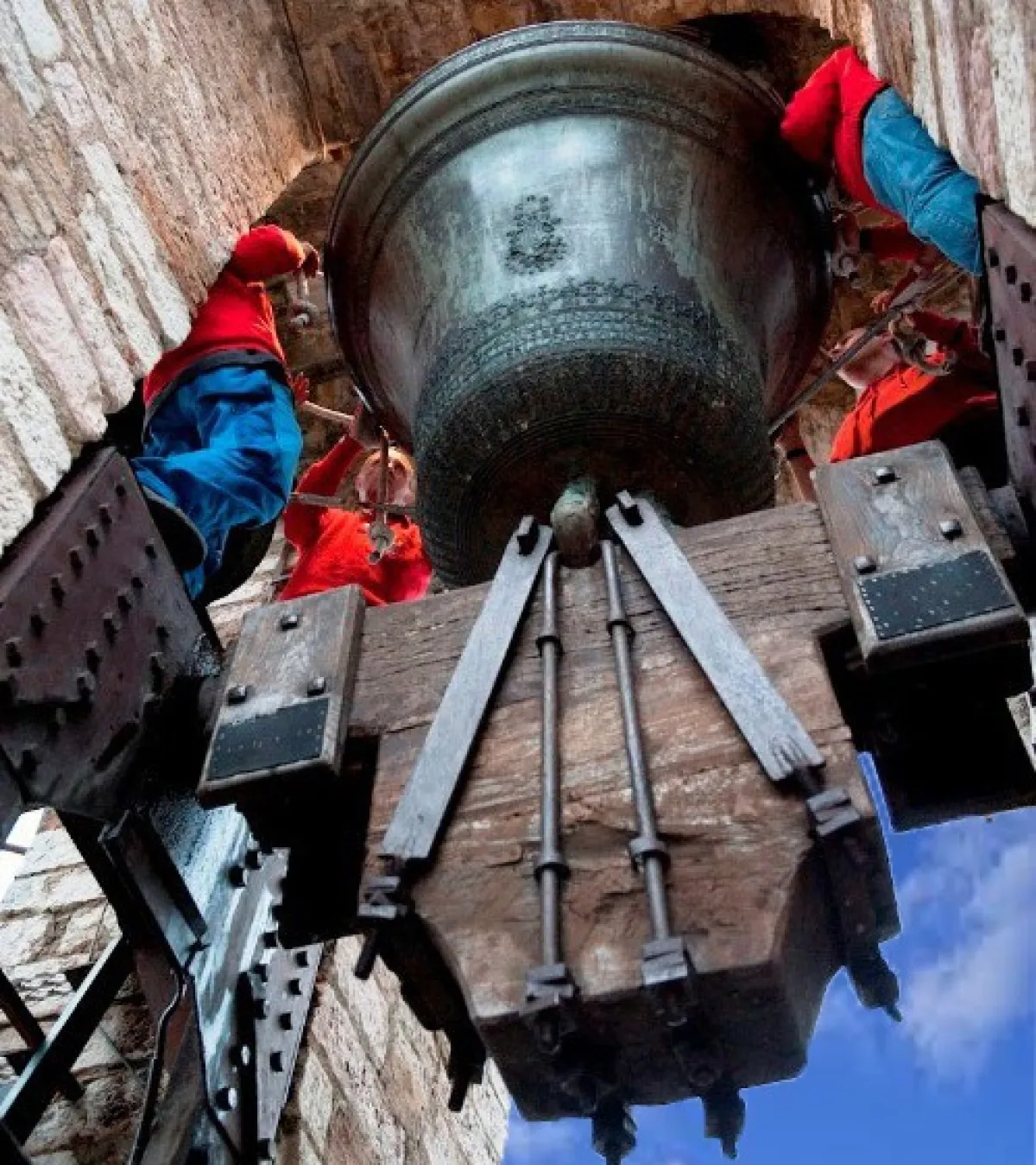 Festa dei Ceri 2026, il Campanone di Gubbio richiama la città: la voce antica che annuncia il 15 Maggio