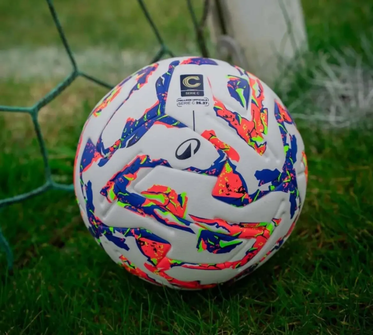 Serie C, presentato il pallone ufficiale della stagione 2026-27: ecco tutti i dettagli