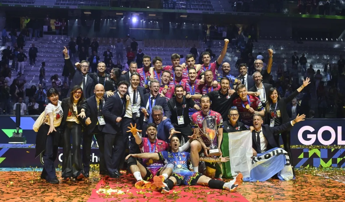 Perugia in festa, la Sir è campione d'Europa: conquistato uno storico Triplete, 3-0 allo Zawiercie