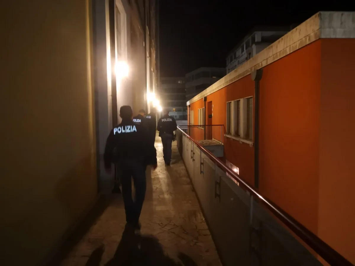 Perugia, rimuove il braccialetto elettronico. Arrestato un 37enne