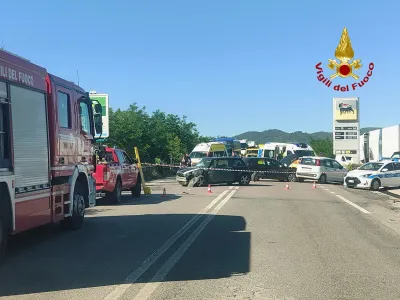 Spoleto, incidente fra tre auto sulla Flaminia. Tre feriti trasportati in ospedale