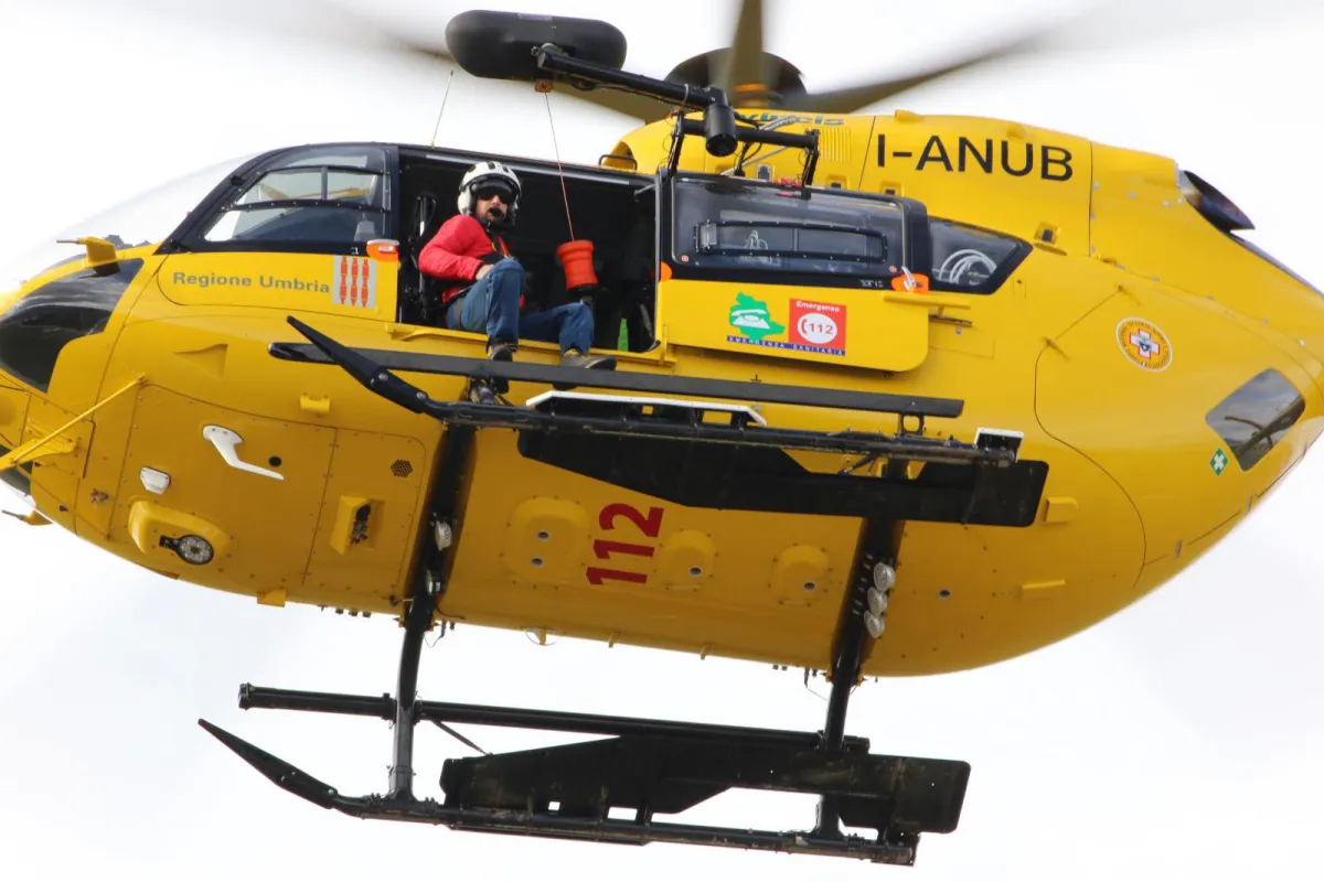  Infortunio sul lavoro a Gubbio, muratore elitrasportato a Perugia: continua l’emergenza sicurezza in Umbria