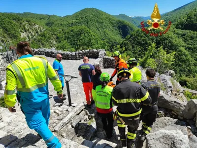 Malore improvviso allo Scoglio di Roccaporena durante i festeggiamenti di Santa Rita: giovane elitrasportato d’urgenza