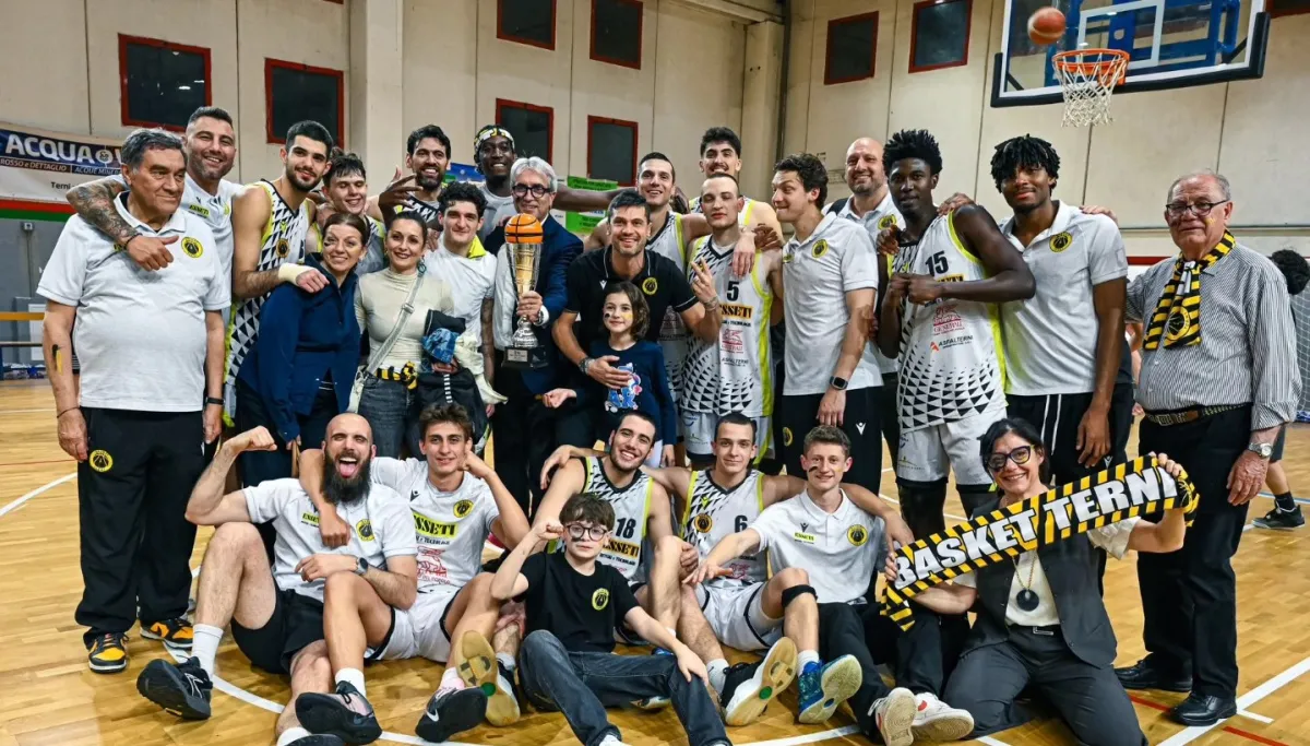 Esseti Basket Terni, coach Cilio e il ds Pasqualini presentano la sfida con Mesagne