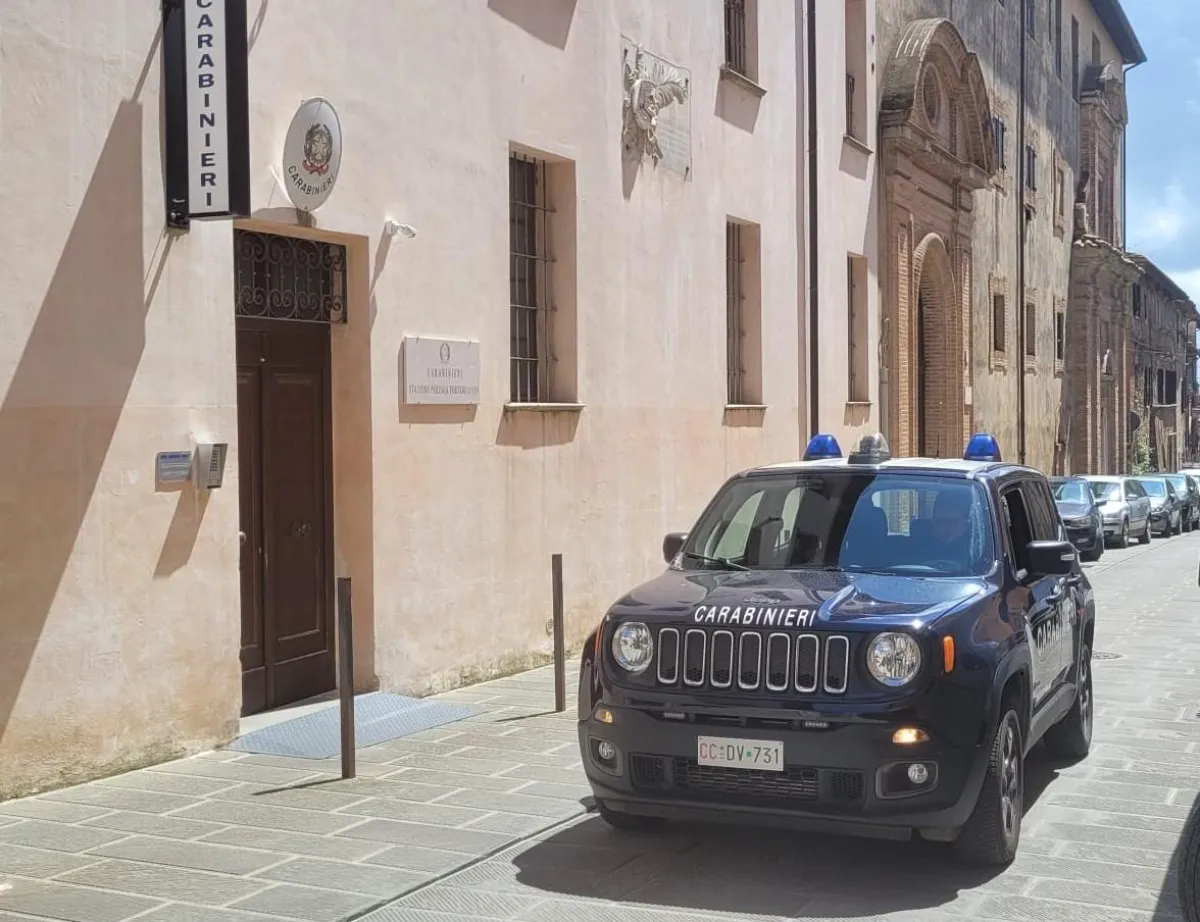 Perugia, sorpreso mentre cedeva hashish a Ponte Felcino. Arrestato 28enne