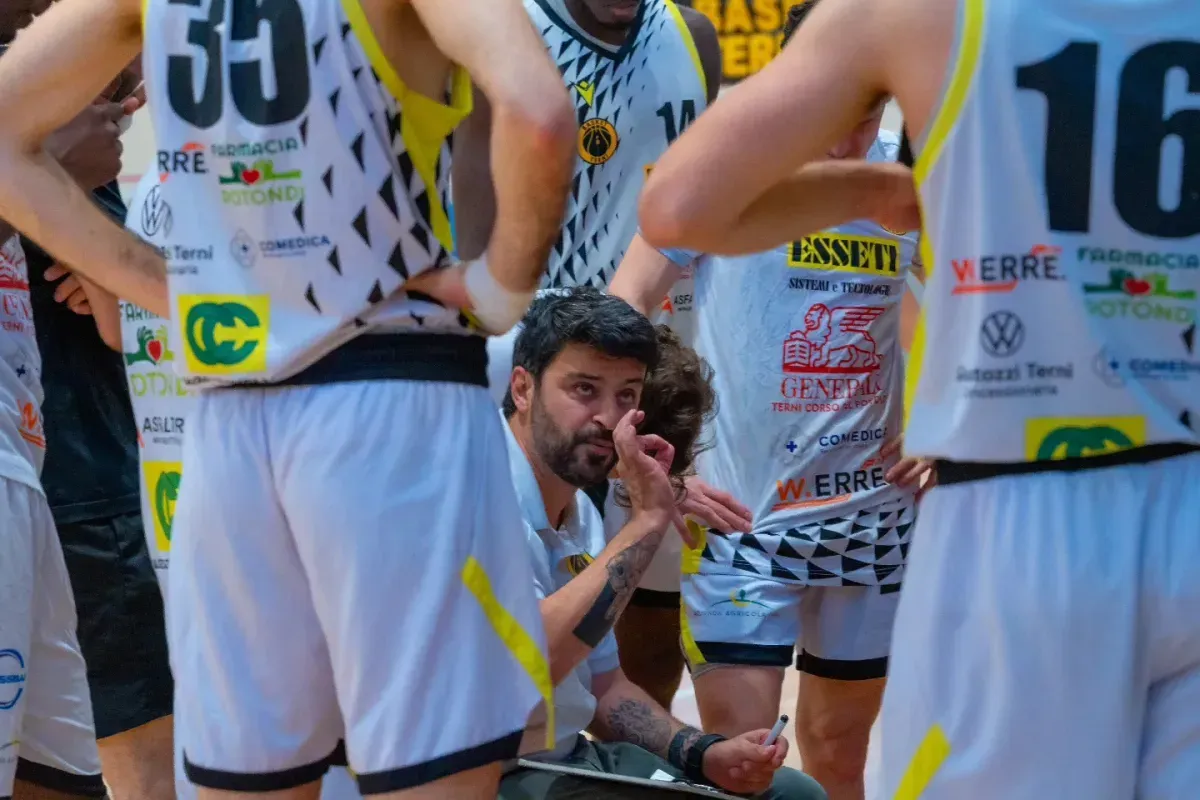 La Esseti Basket Terni è pronta per Mesagne. Coach Cilio: "Troveremo un ambiente rovente ma..."