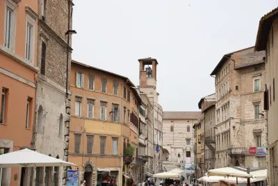 Perugia, stretta su alcol e degrado: nuova ordinanza in centro storico e Fontivegge