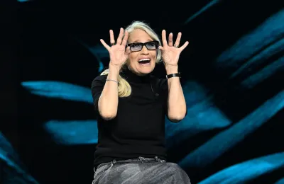 Heather Parisi a Gubbio con Roberto Pezzini: “Non si può più stare zitti”. Musica, dialogo e anteprima del videoclip “Zitto!”