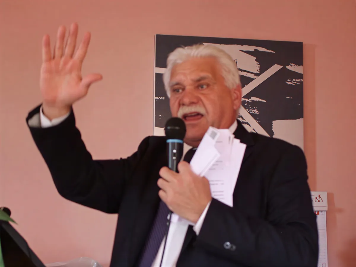 Crisi in Regione, scoppia lo scontro politico sulle dimissioni di Oliverio: l’affondo del centrodestra contro la linea Proietti