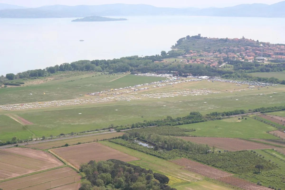 L'aviazione italiana guarda all'Umbria: il primo Avioraduno nazionale dell'Aero Club d'Italia sarà ospitato a Castiglione del Lago