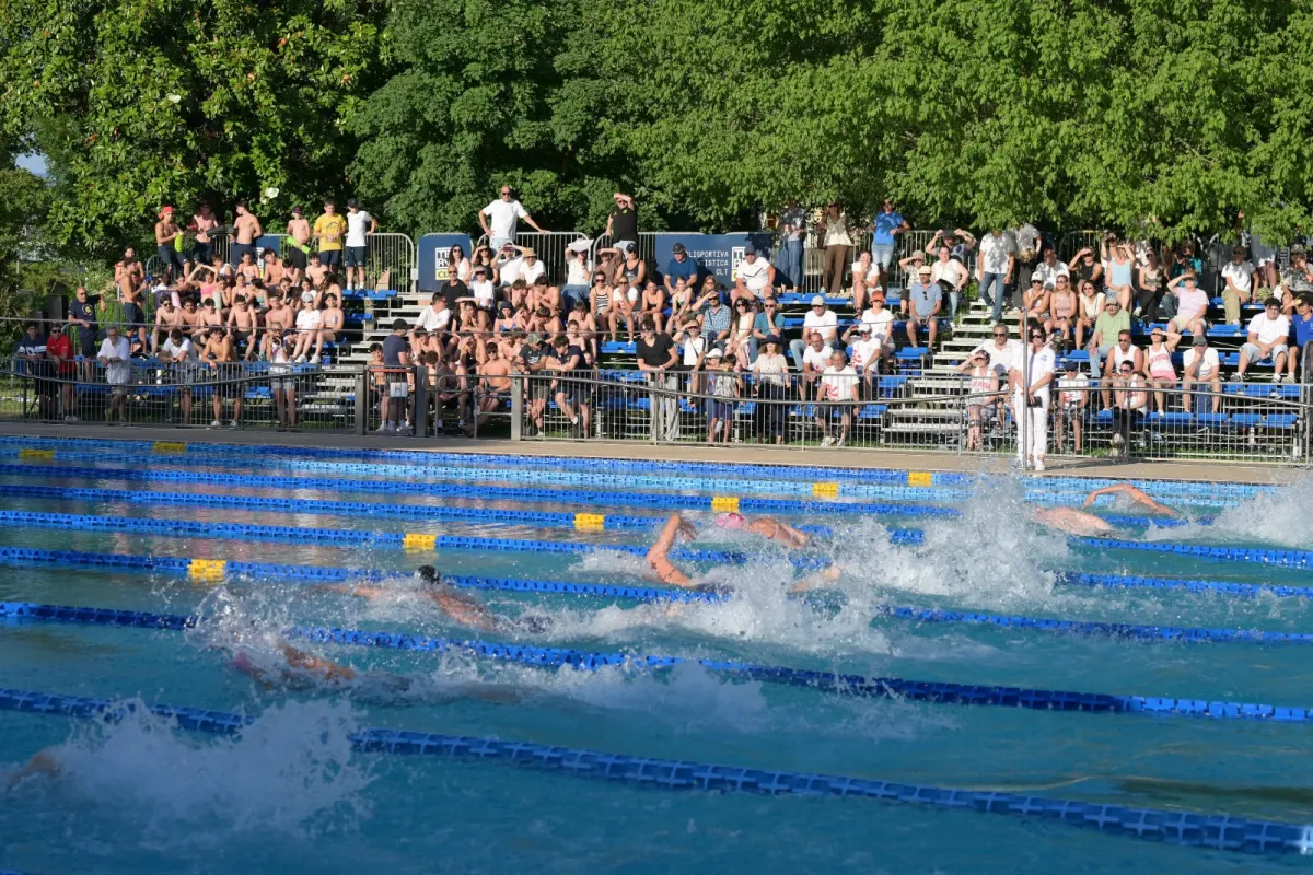 Meeting Acciaio, Federico Burdisso protagonista a Terni: spettacolo in vasca e successo del CLT nella classifica finale
