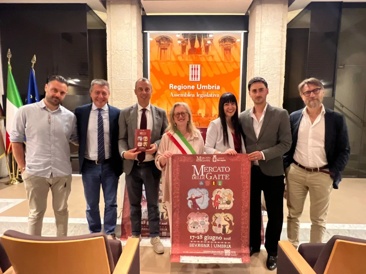 Bevagna celebra il Medioevo con Il Mercato delle Gaite: undici giorni di rievocazioni, taverne, mestieri antichi e la nuova Notte Medievale
