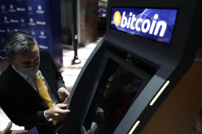 Criptovalute, la Procura di Spoleto chiede il rinvio a giudizio per 25 persone: ipotesi di truffa da 36,8 milioni di euro