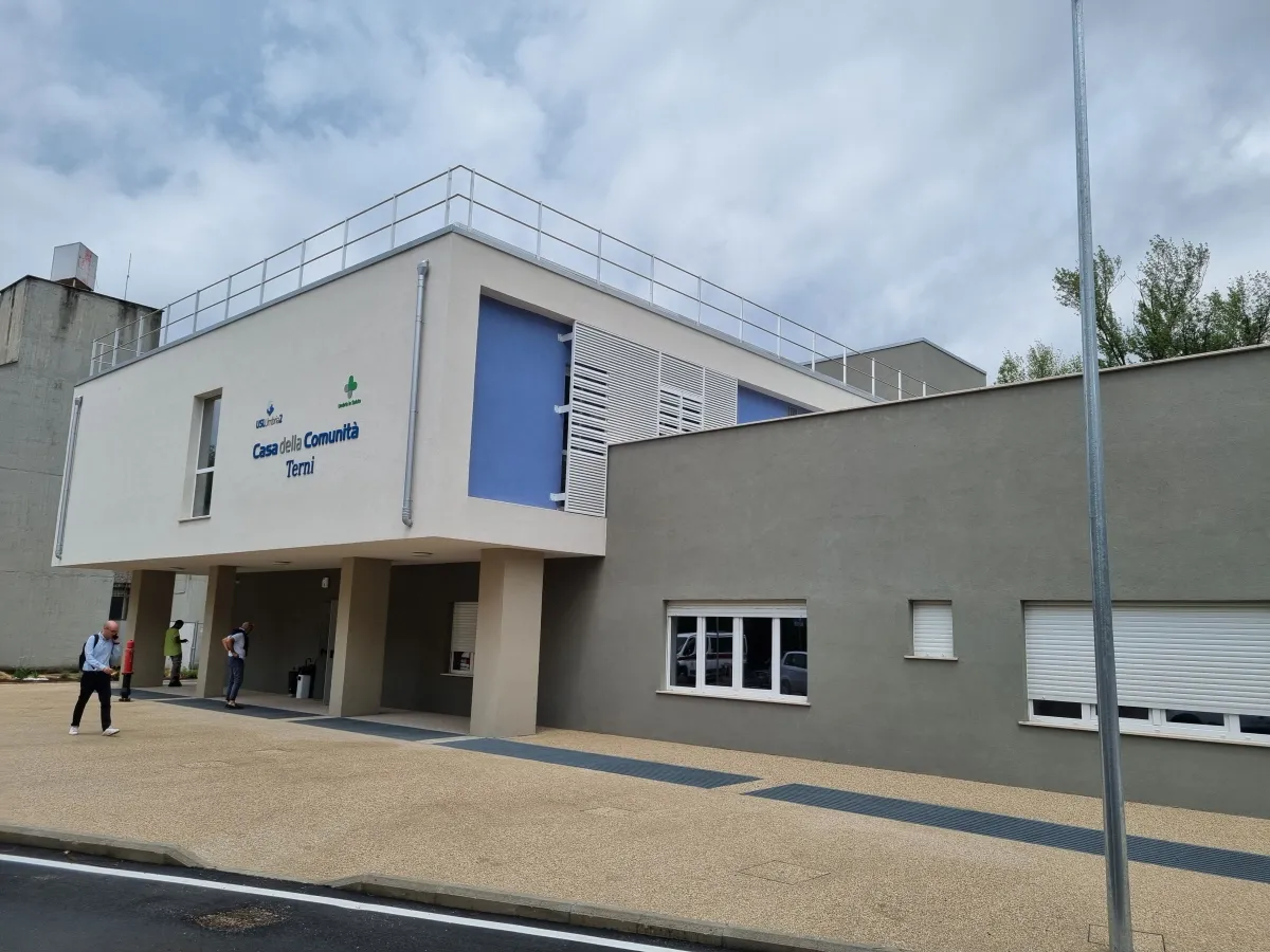 Caos prelievi alla nuova Casa della Comunità di Terni: il piano straordinario dell'Usl Umbria 2 per azzerare le code in viale Trieste