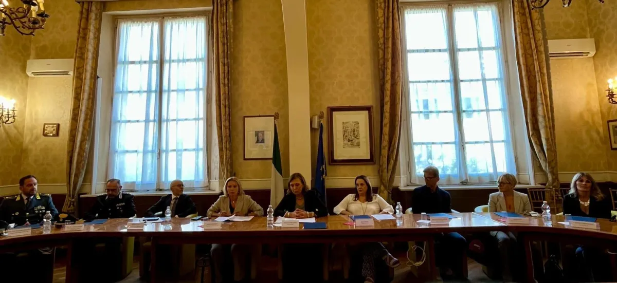 Terni, alleanza istituzionale contro la violenza di genere. Firmato il protocollo in Prefettura