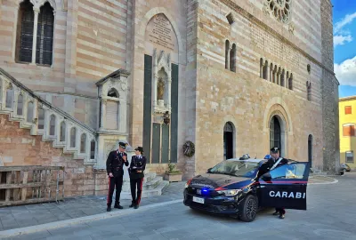 Foligno, arrestato 38enne con hashish già suddiviso in dosi: sequestrati droga e contanti