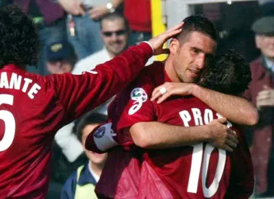 L'ex Ternana Lucarelli commuove tutti: sui social ricorda l'ultimo abbraccio con Protti