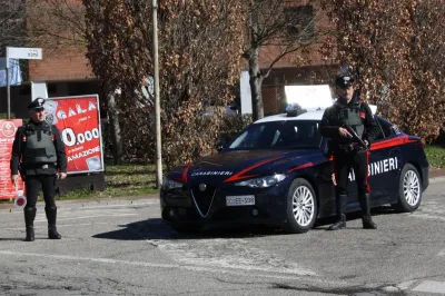 Orvieto, turisti svedesi trovano duemila euro in contanti e li consegnano ai carabinieri