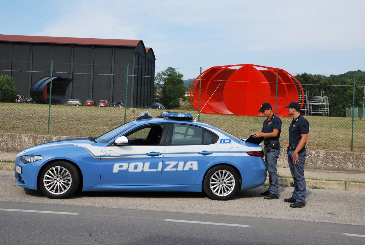 Città di Castello, prelievi con carte rubate dopo il furto del borsellino: scattano tre denunce