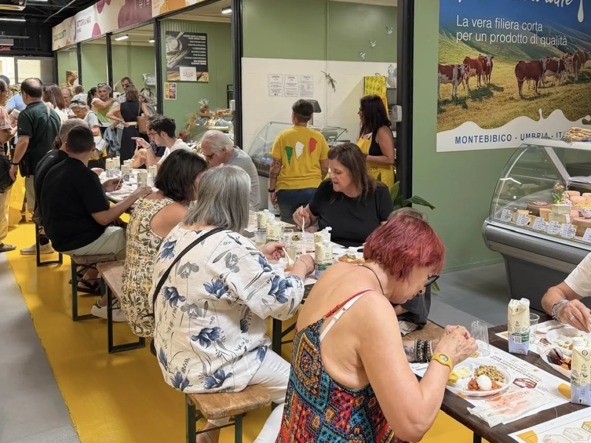 Campagna Amica Terni: successo per la prima tappa di E...STATE insieme al Mercato Coperto di largo Manni