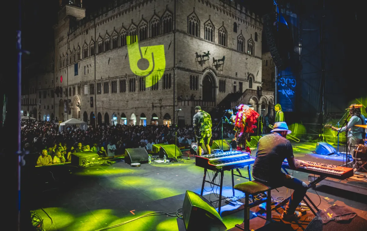 Umbria Jazz 2026, cambia la mobilità cittadina: Minimetrò prolungato, navette dedicate e servizio speciale per il live di Sting