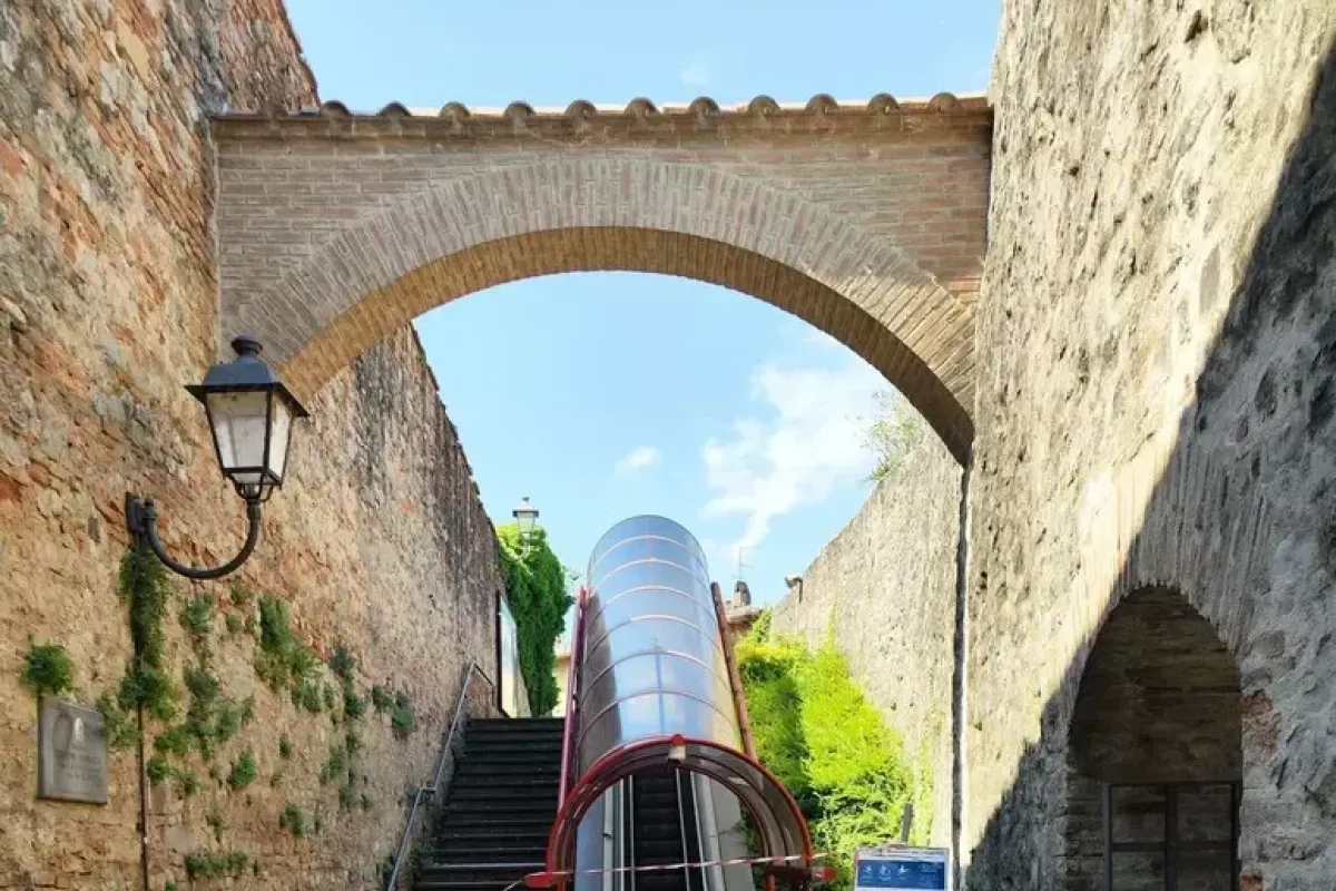 Maltempo a Città di Castello: chiusi giardini pubblici e parcheggi dopo vento e pioggia