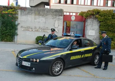 Procura e Guardia di finanza in azione a Terni: perquisizioni in Provincia e Comune, sospetti di corruzione sugli appalti stradali