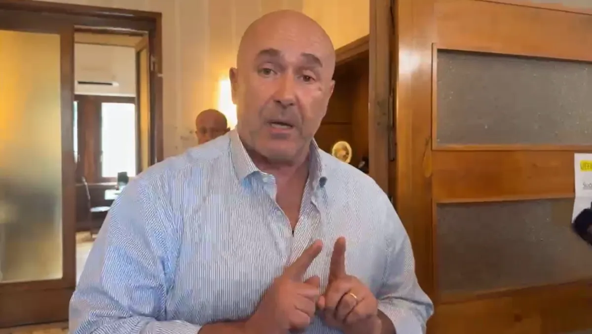 Inchiesta appalti Terni, la furia di Stefano Bandecchi: “Una supercazzola colossale, la politica non si fa comandare dai magistrati”