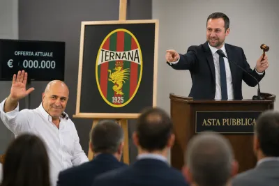 Ternana, Bandecchi prenota il vecchio marchio all'asta: “Lo comprerò io e lo darò alla nuova società”