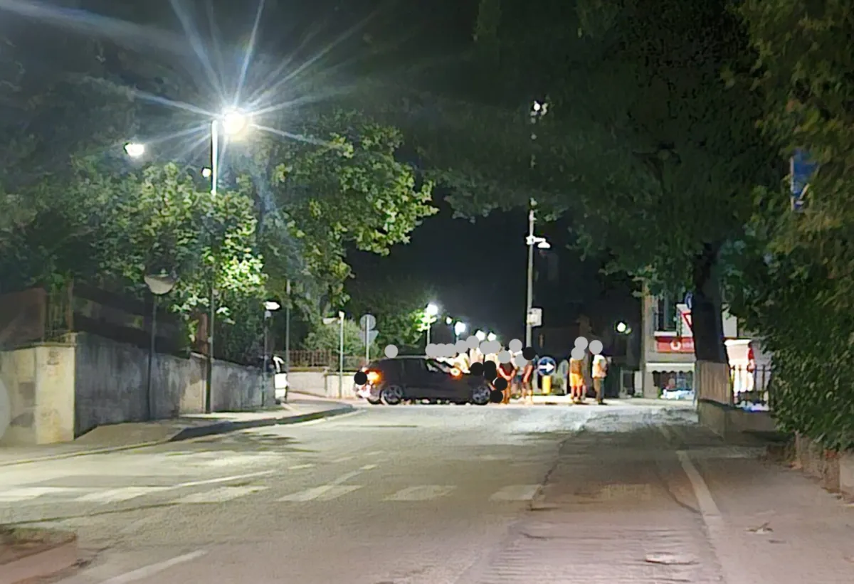 Incidente in via Leonardo da Vinci a Gubbio, ferito uno scooterista 17enne