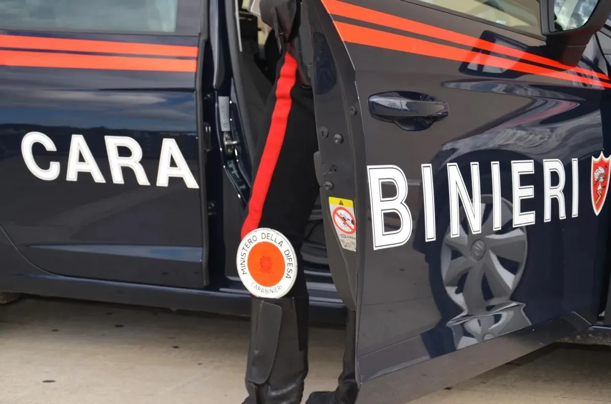 Terni, minorenni in fuga a bordo di un'auto. Alla guida un 15enne, fermati a via Mola di Bernardo