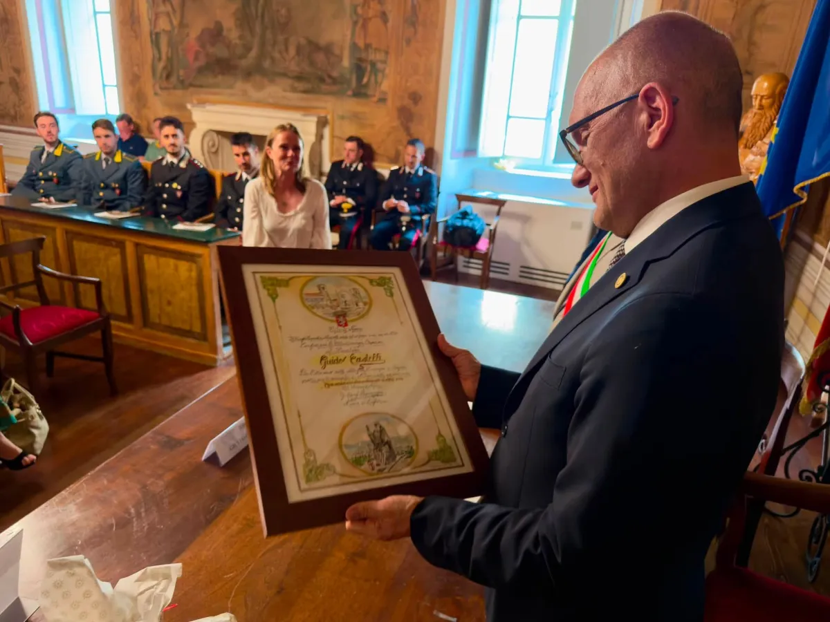Norcia, cittadinanza onoraria a Guido Castelli: riconoscimento unanime al commissario alla ricostruzione post-sisma