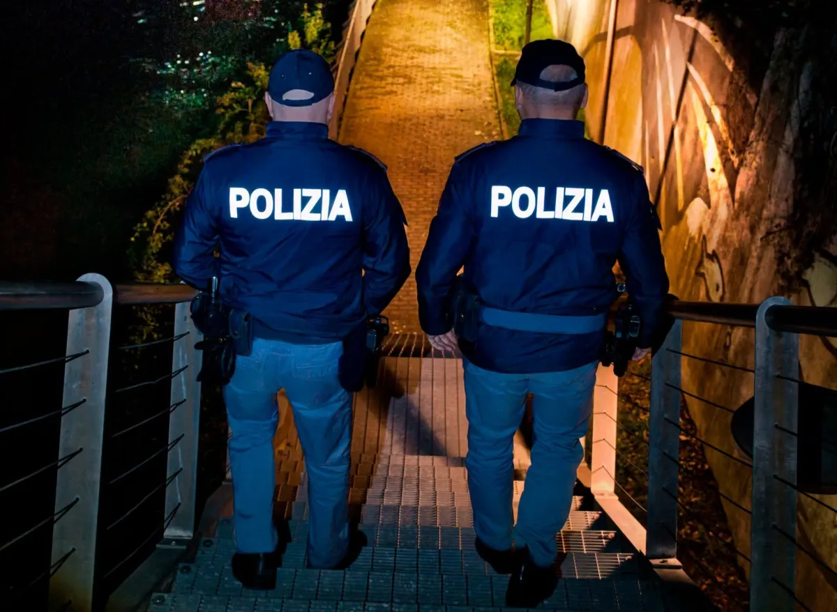 Movida sicura in centro a Terni: controlli interforze, droga e il maxi sequestro di 36 armi dopo una lite
