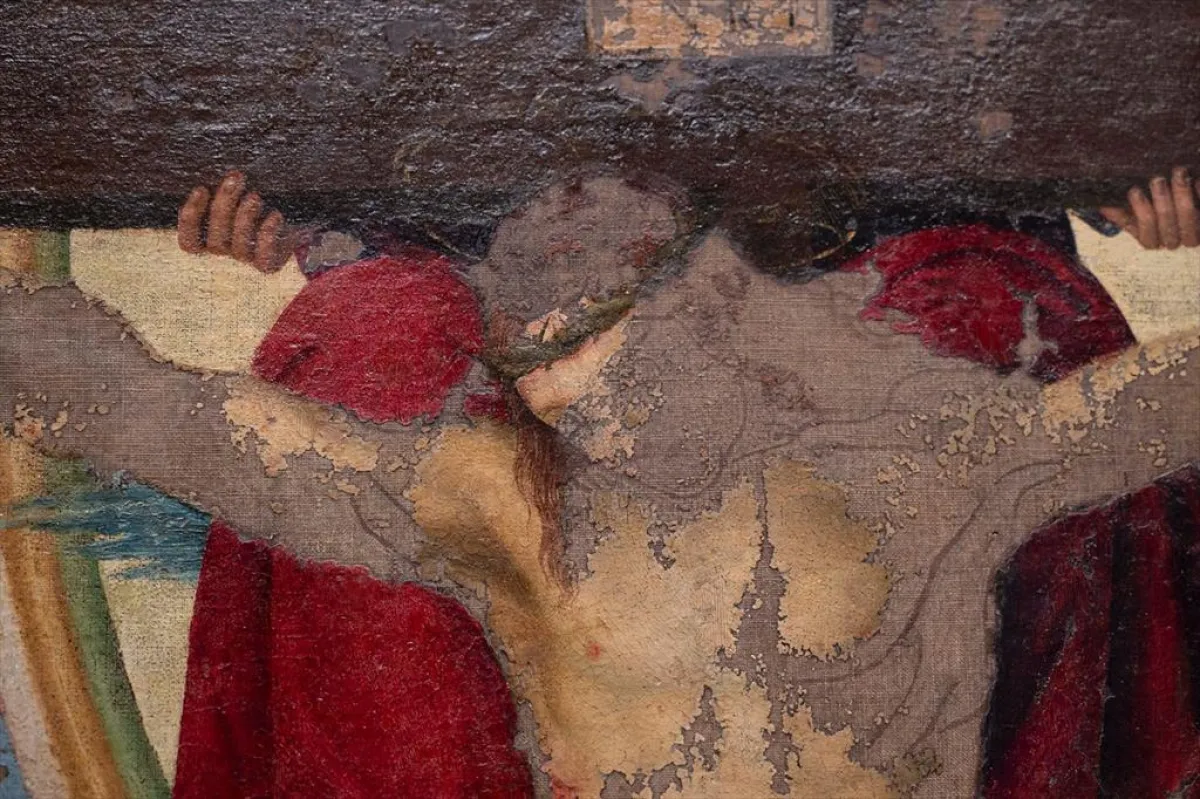 Raffaello torna a Città di Castello: lo Stendardo della Santissima Trinità riabbraccia la Pinacoteca dopo il restauro